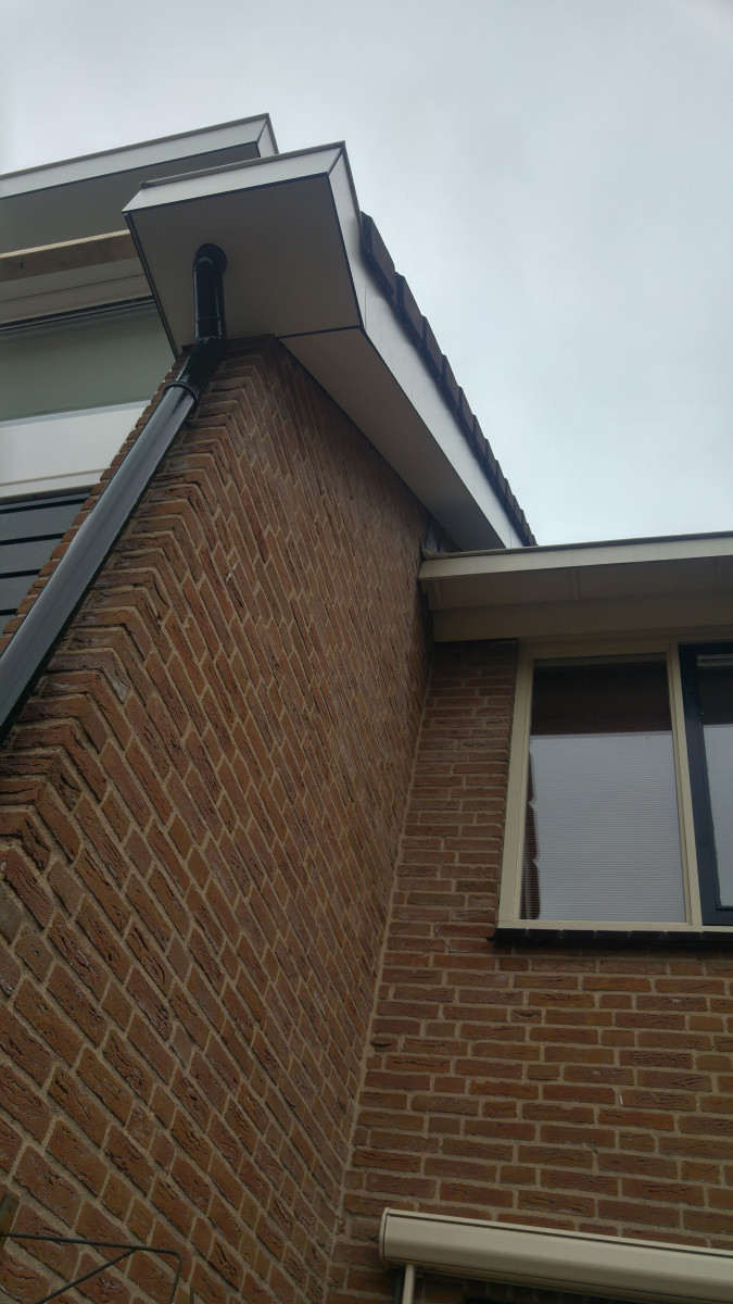 Trespa en keralit vervangen te Capelle a/d IJssel - na renovatie foto 4 | onderhoud door Leroy the Builder