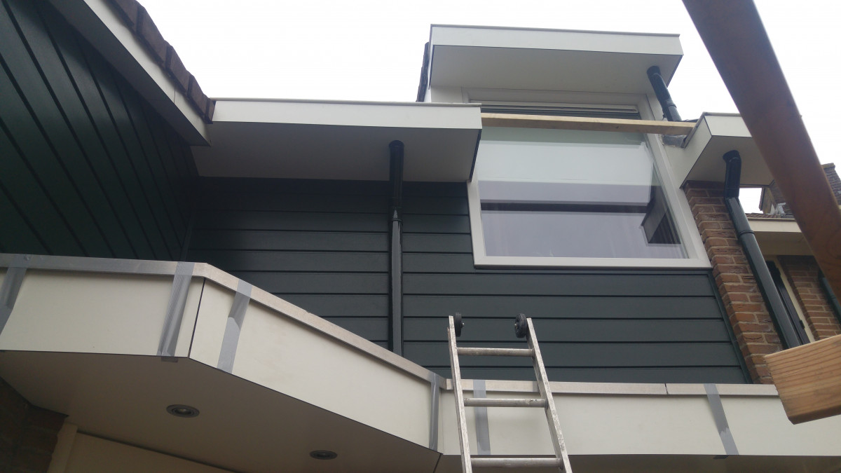 Trespa en keralit vervangen te Capelle a/d IJssel - na renovatie foto 5 | onderhoud door Leroy the Builder