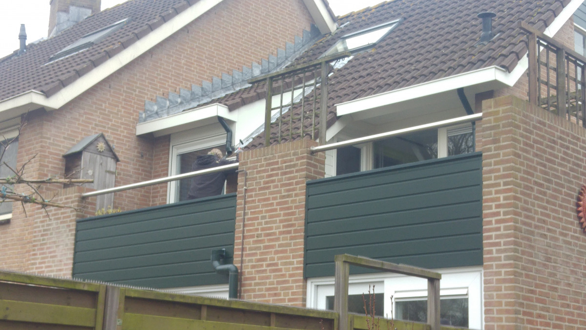 Trespa en keralit vervangen te Capelle a/d IJssel