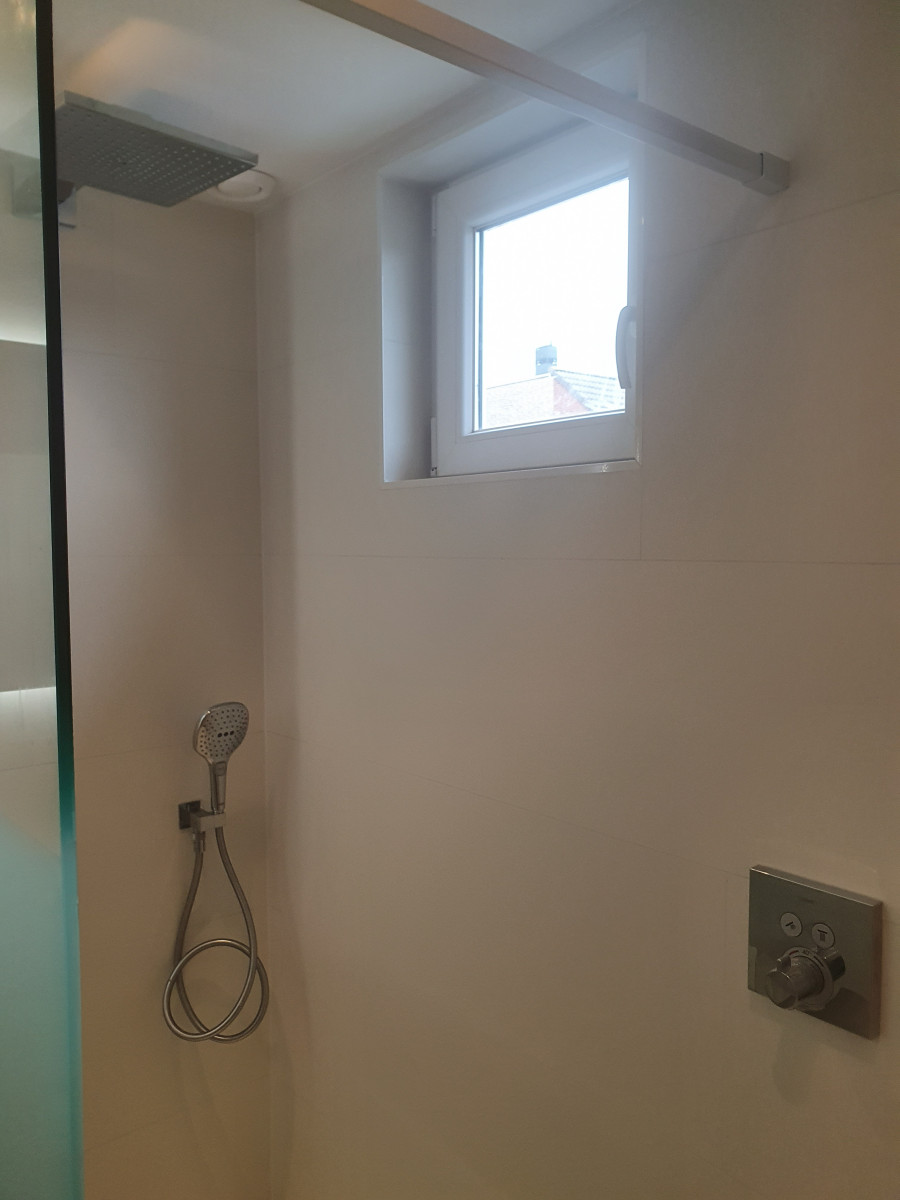 Zolder- en badkamer verbouwing bergkristal te Zoetermeer - na renovatie foto 3 | renovatie door Leroy the Builder