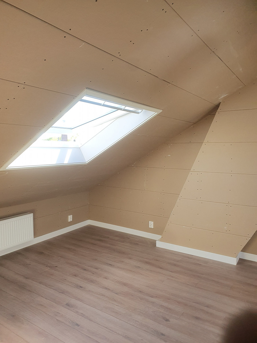 Zolder verbouwing Wijnand van Elstlaan - na renovatie foto 9 | renovatie door Leroy the Builder