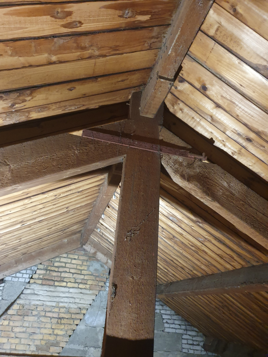 Zolder verbouwing Wijnand van Elstlaan - voor renovatie foto 11 | Oude situatie