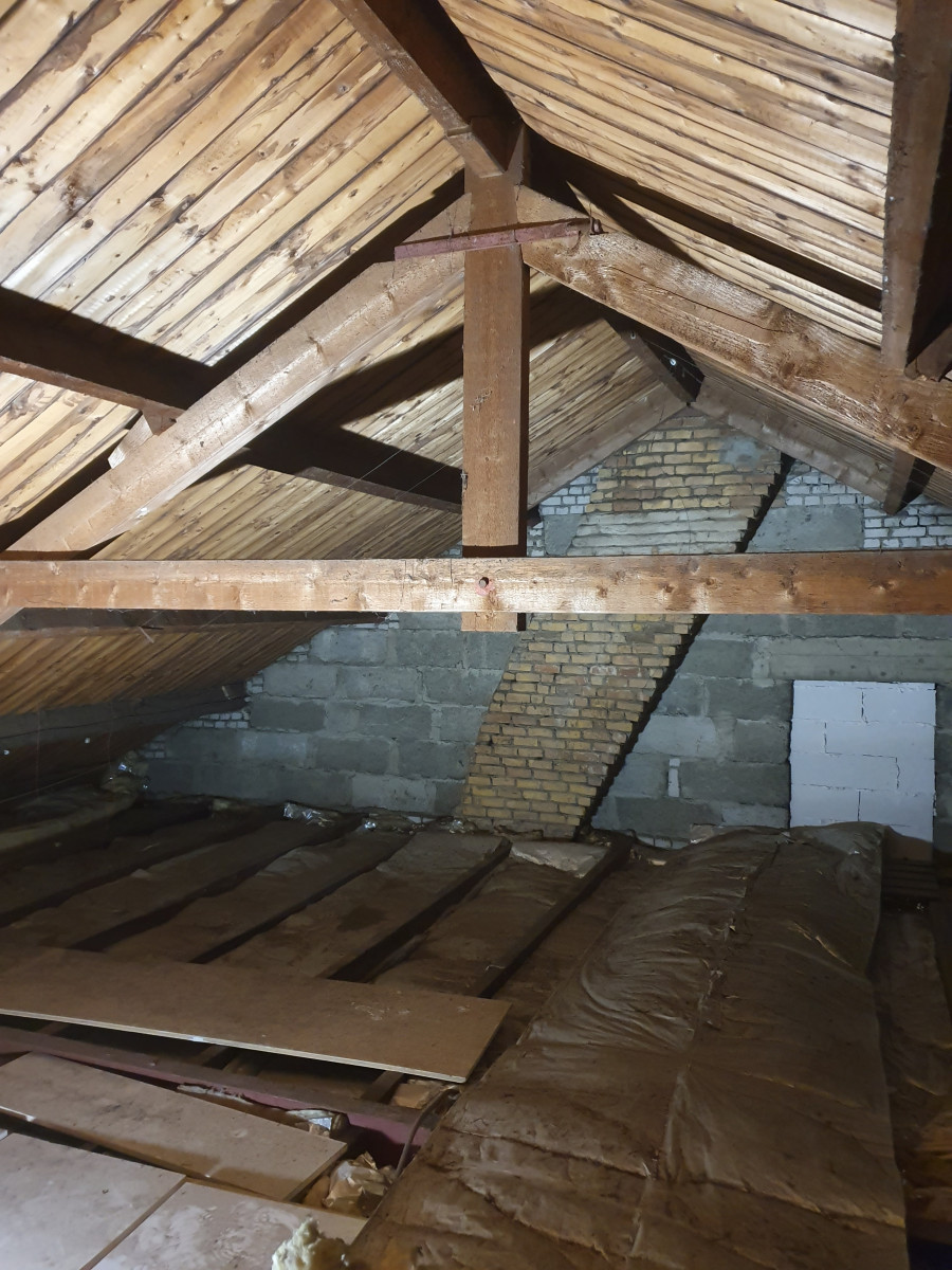 Zolder verbouwing Wijnand van Elstlaan - voor renovatie foto 14 | Oude situatie