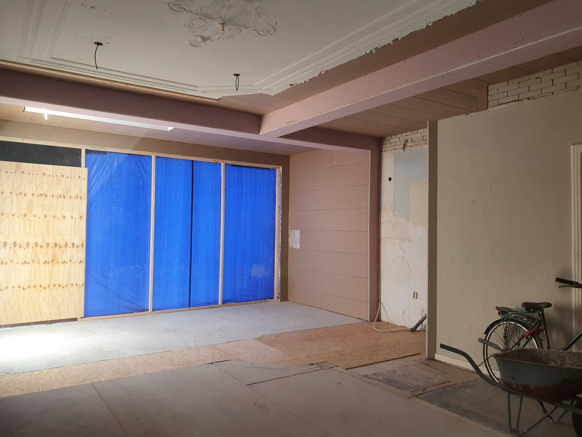 Verbouwing beverningkstraat te Den Haag - na renovatie foto 1 | aanbouw door Leroy the Builder