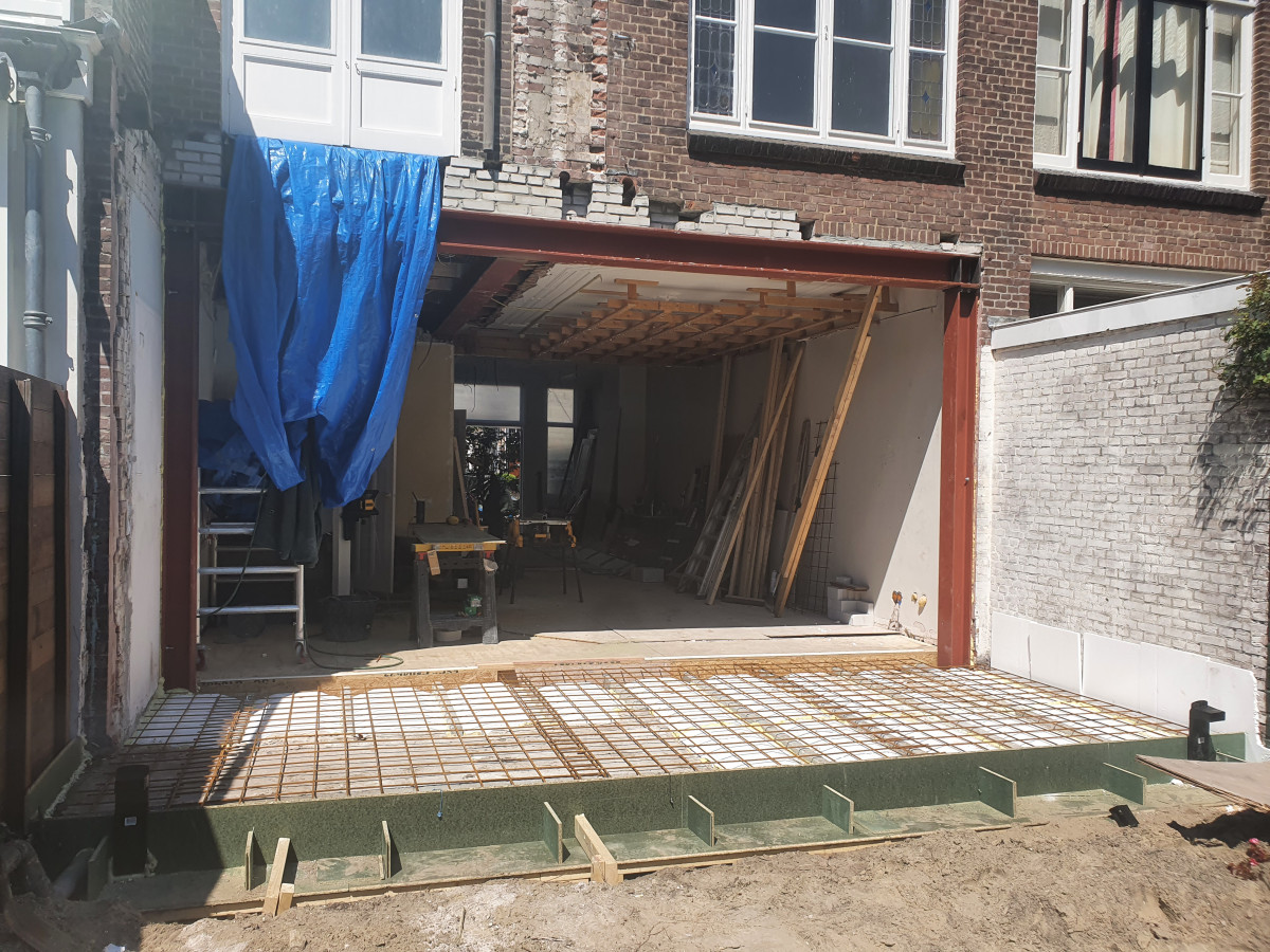Verbouwing beverningkstraat te Den Haag - na renovatie foto 6 | aanbouw door Leroy the Builder