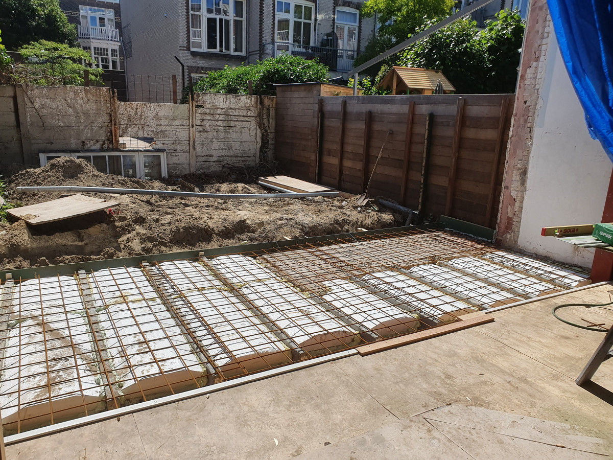 Verbouwing beverningkstraat te Den Haag - na renovatie foto 7 | aanbouw door Leroy the Builder