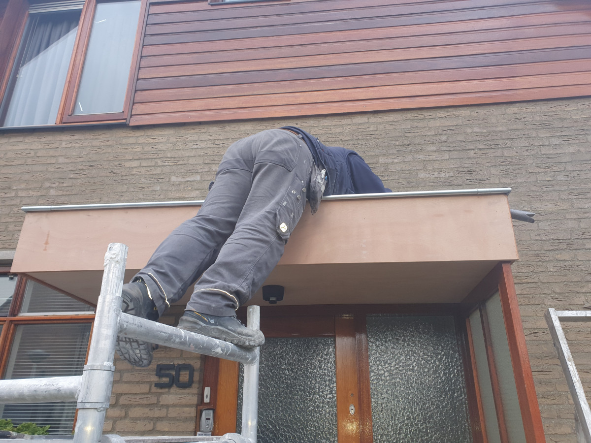 Verscheidene houtrot en houtherstel werkzaamheden. - na renovatie foto 3 | onderhoud door Leroy the Builder