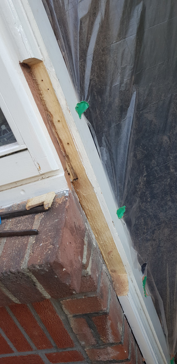 Verscheidene houtrot en houtherstel werkzaamheden. - voor renovatie foto 7 | Oude situatie