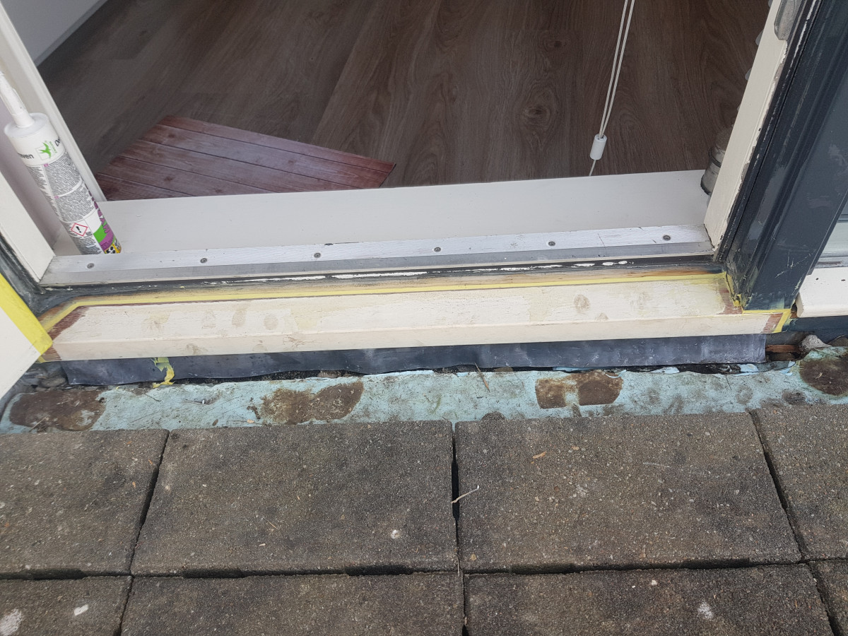 Verscheidene houtrot en houtherstel werkzaamheden. - na renovatie foto 22 | onderhoud door Leroy the Builder