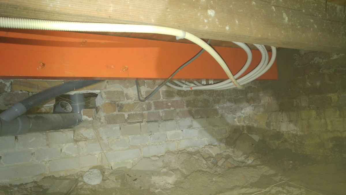 Verscheidene houtrot en houtherstel werkzaamheden. - na renovatie foto 39 | onderhoud door Leroy the Builder