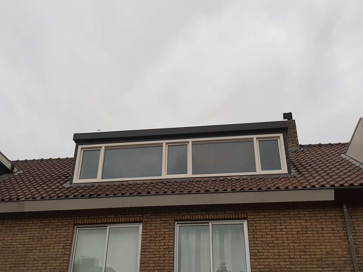 Dakkapellen - na renovatie foto 4 | aanbouw door Leroy the Builder