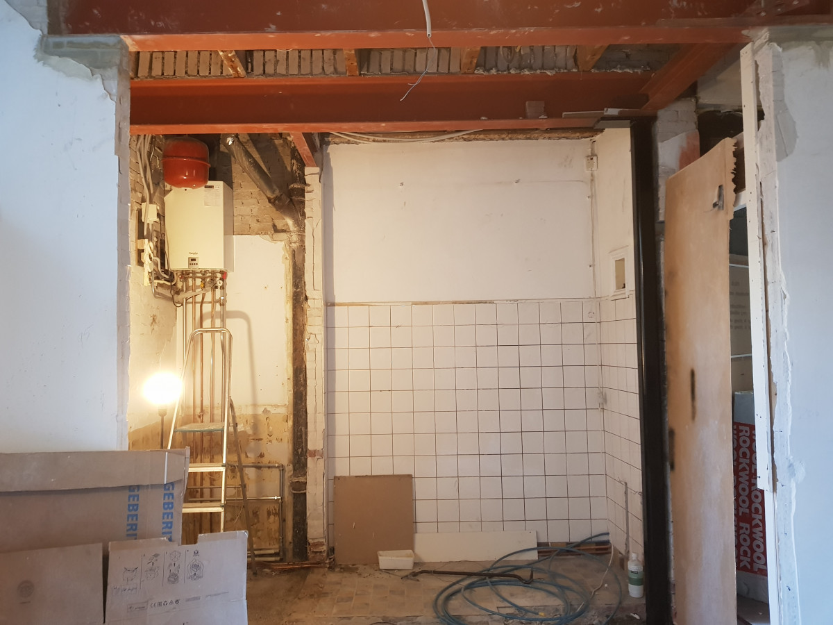 Realiseren van badkamer, toilet en keukens - na renovatie foto 6 | aanbouw door Leroy the Builder
