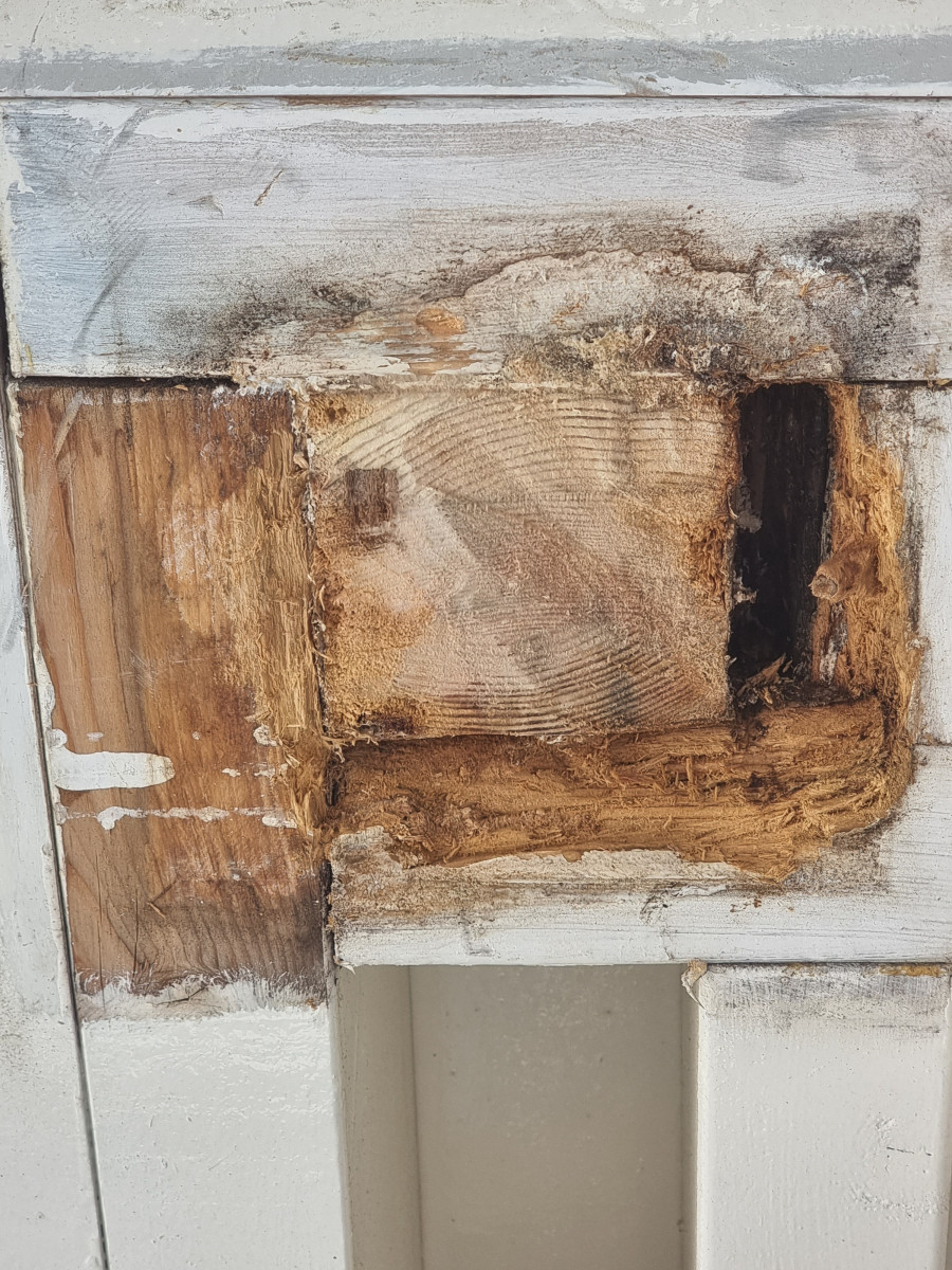 Houtrot herstel aan de Laan van Meerdervoort te Den Haag - voor renovatie foto 9 | Oude situatie