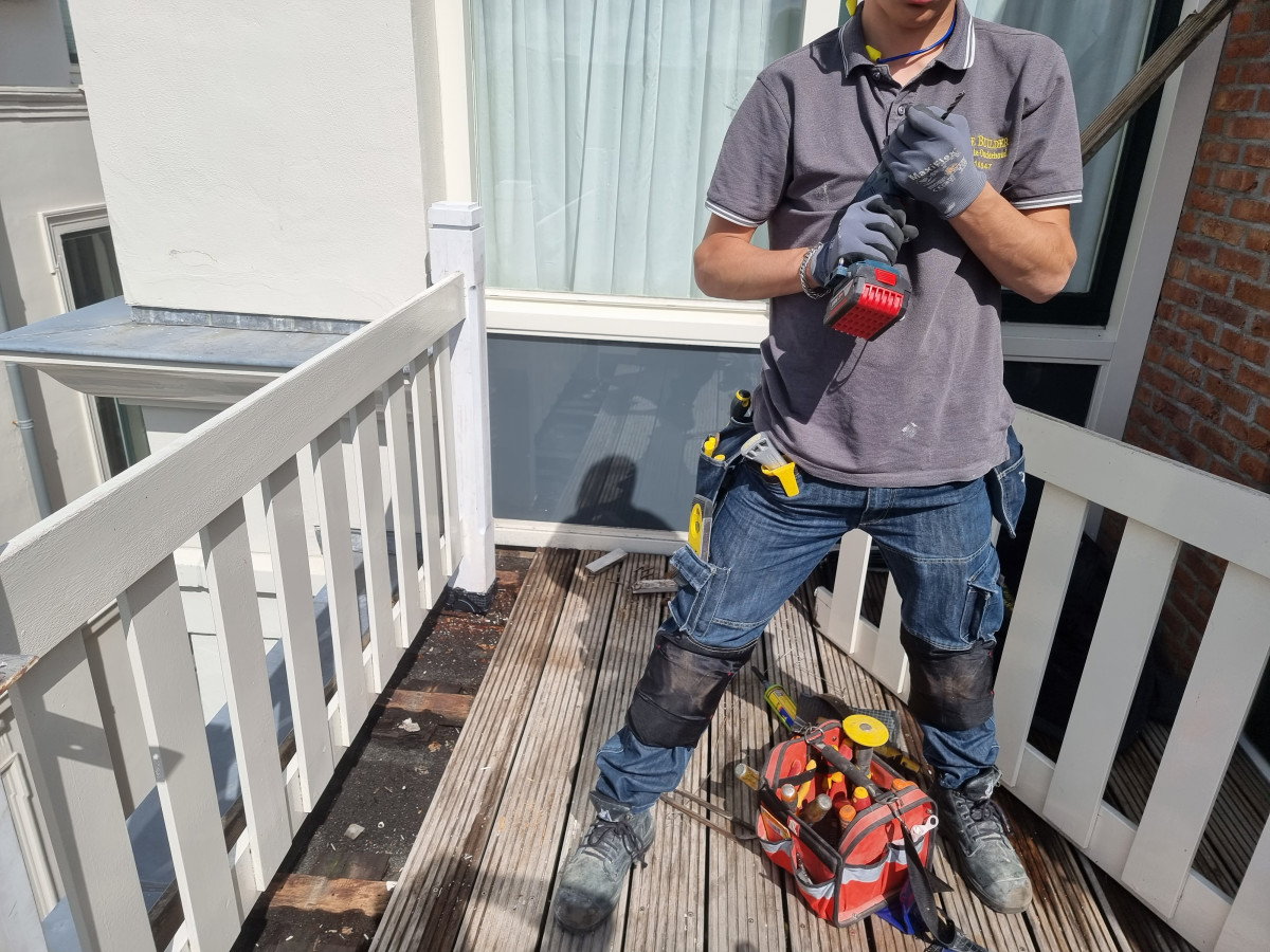 Houtrot herstel aan de Laan van Meerdervoort te Den Haag - na renovatie foto 5 | onderhoud door Leroy the Builder