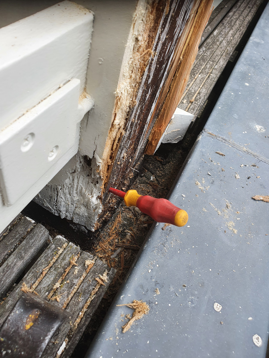 Houtrot herstel aan de Laan van Meerdervoort te Den Haag - voor renovatie foto 11 | Oude situatie