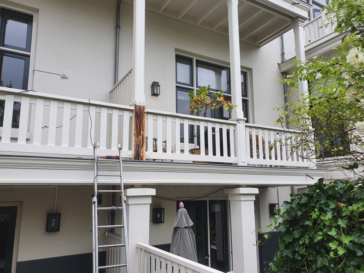 Houtrot herstel aan de Laan van Meerdervoort te Den Haag - voor renovatie foto 12 | Oude situatie