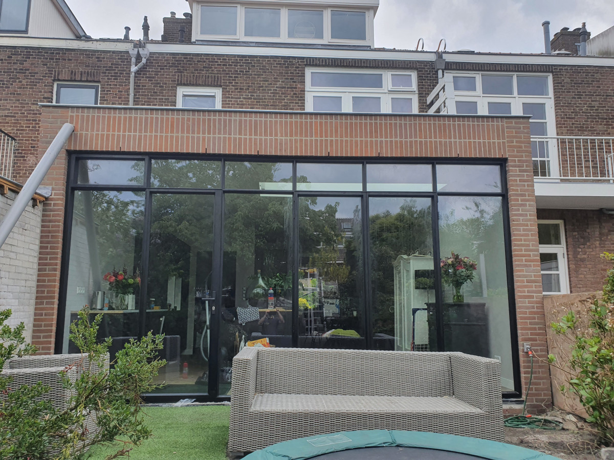 Essensteijnstraat te Voorburg - na renovatie foto 21 | aanbouw door Leroy the Builder