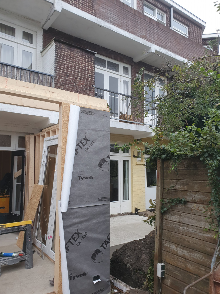 Perenstraat te Den Haag - na renovatie foto 6 | aanbouw door Leroy the Builder