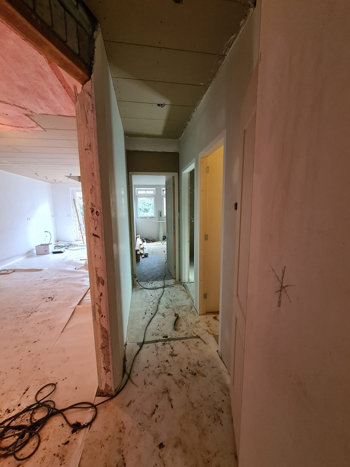 Perenstraat te Den Haag - na renovatie foto 17 | aanbouw door Leroy the Builder