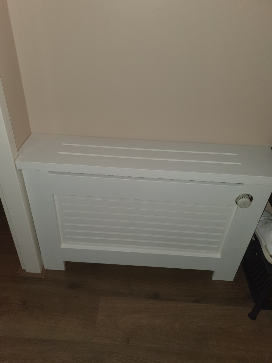 Radiator kasten en kasten op maat. - na renovatie foto 2 | renovatie door Leroy the Builder
