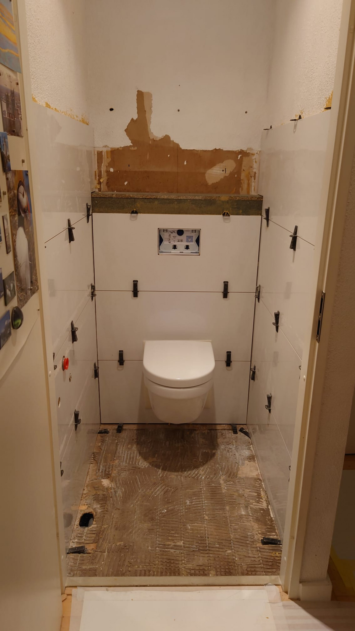 Nieuwe gerenoveerde toiletten - na renovatie foto 12 | renovatie door Leroy the Builder