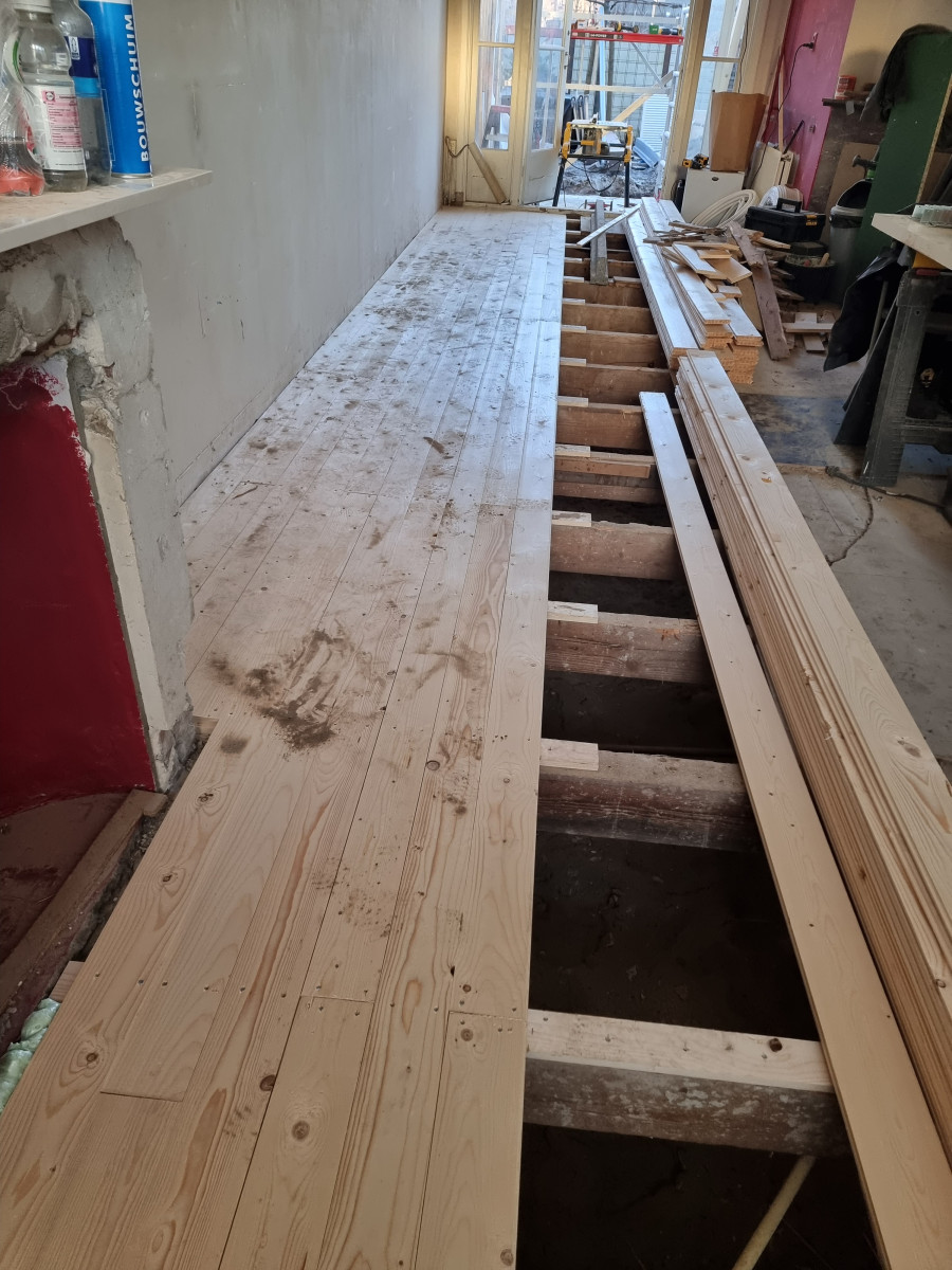 Perenstraat deel 3 - na renovatie foto 38 | aanbouw door Leroy the Builder