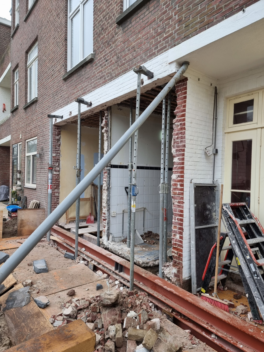 Perenstraat deel 3 - na renovatie foto 45 | aanbouw door Leroy the Builder