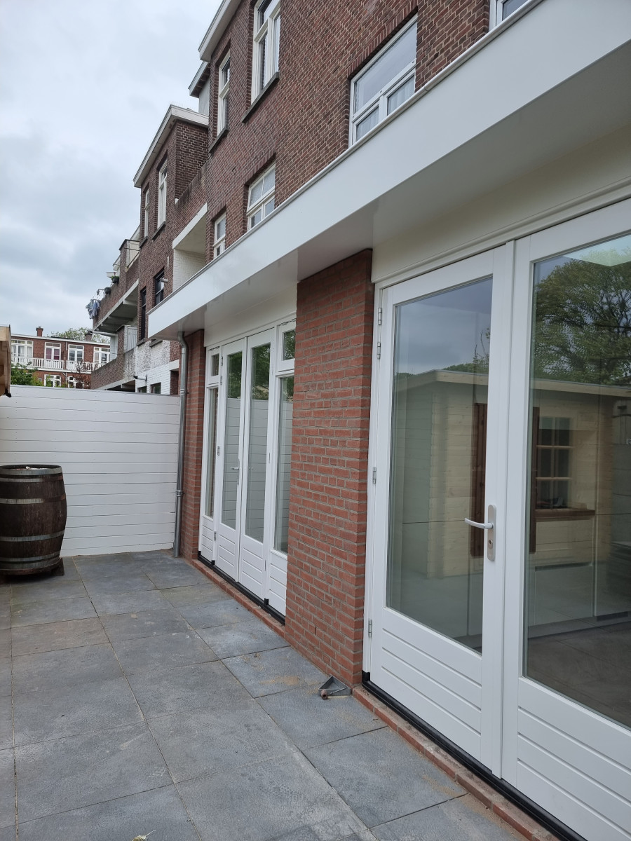 Perenstraat deel 3 - na renovatie foto 54 | aanbouw door Leroy the Builder