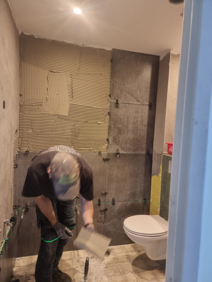 Badkamer renovatie wijnandt van elststraat - na renovatie foto 4 | renovatie door Leroy the Builder