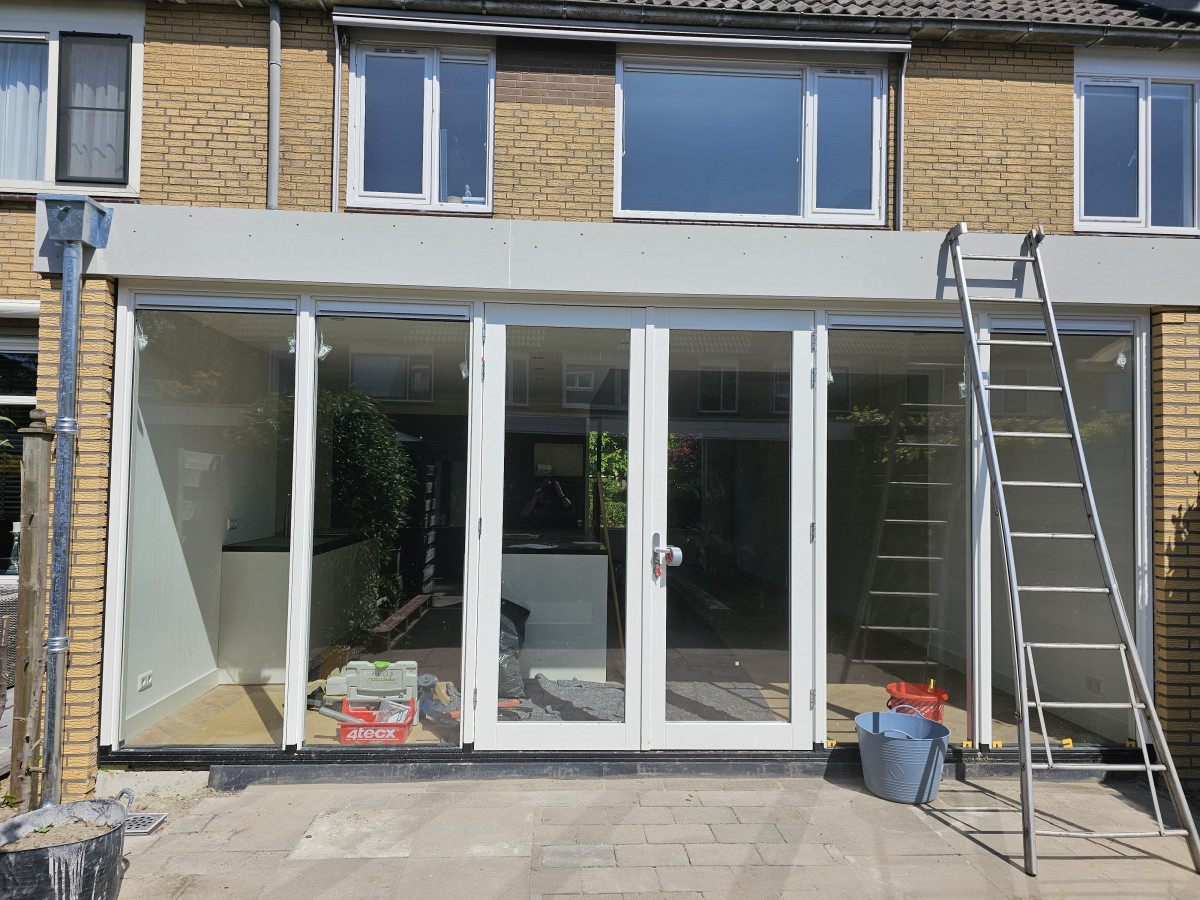 Meibloem te wateringen - na renovatie foto 53 | aanbouw door Leroy the Builder