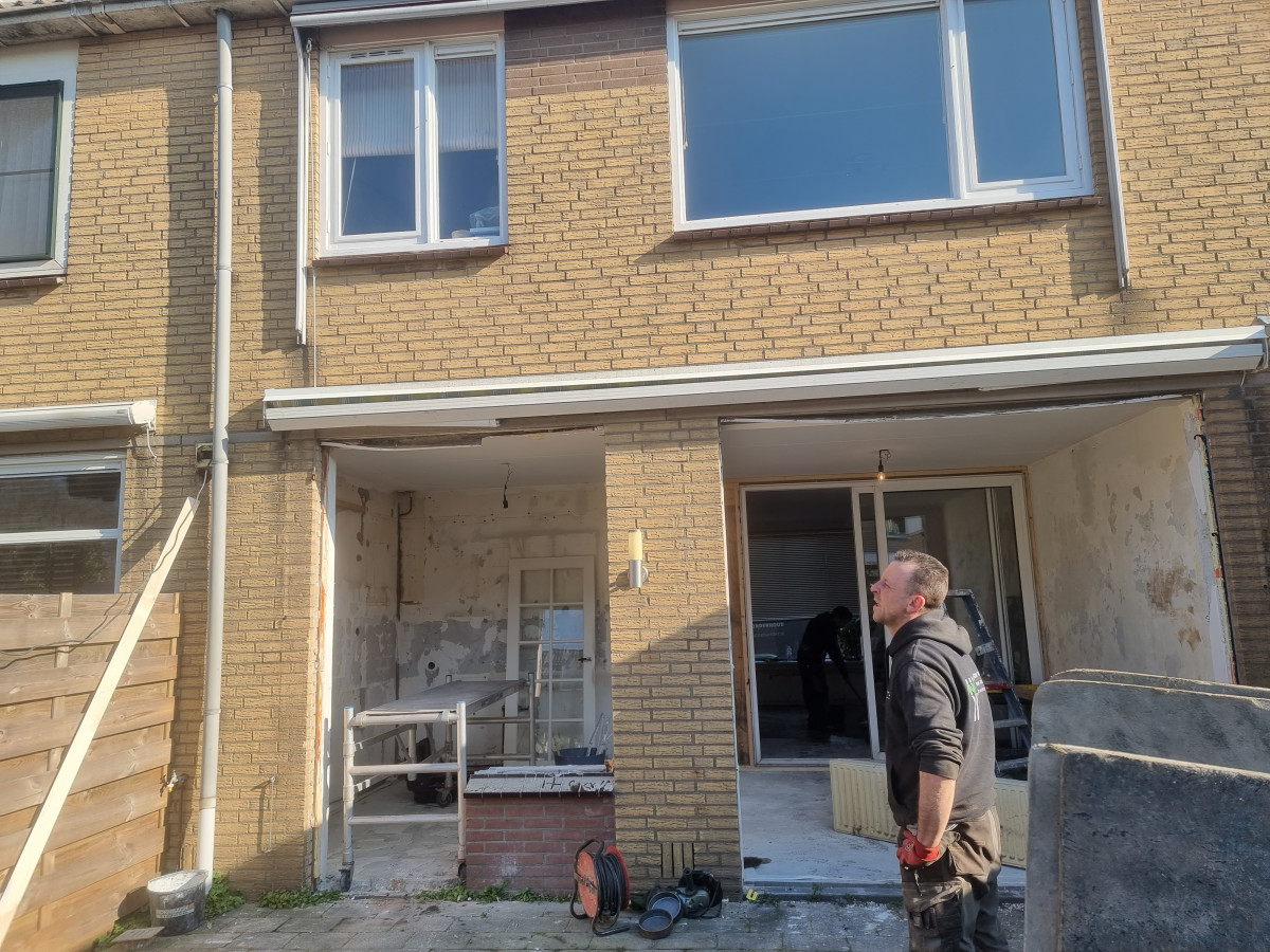 Meibloem te wateringen - na renovatie foto 5 | aanbouw door Leroy the Builder