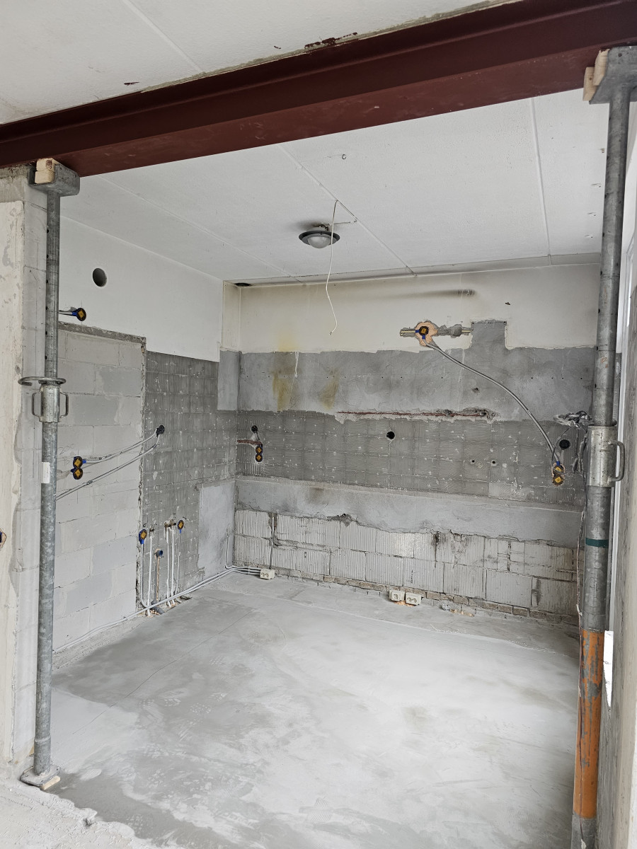 Meibloem deel 2 buren - na renovatie foto 23 | renovatie door Leroy the Builder