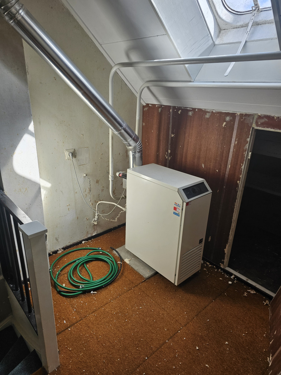 Meibloem deel 2 buren - voor renovatie foto 6 | Oude situatie