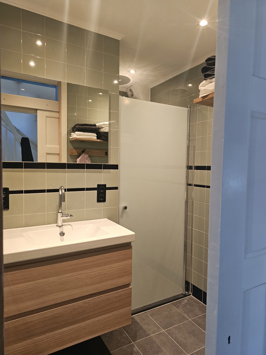 Meloenstraat project 2 - na renovatie foto 11 | renovatie door Leroy the Builder