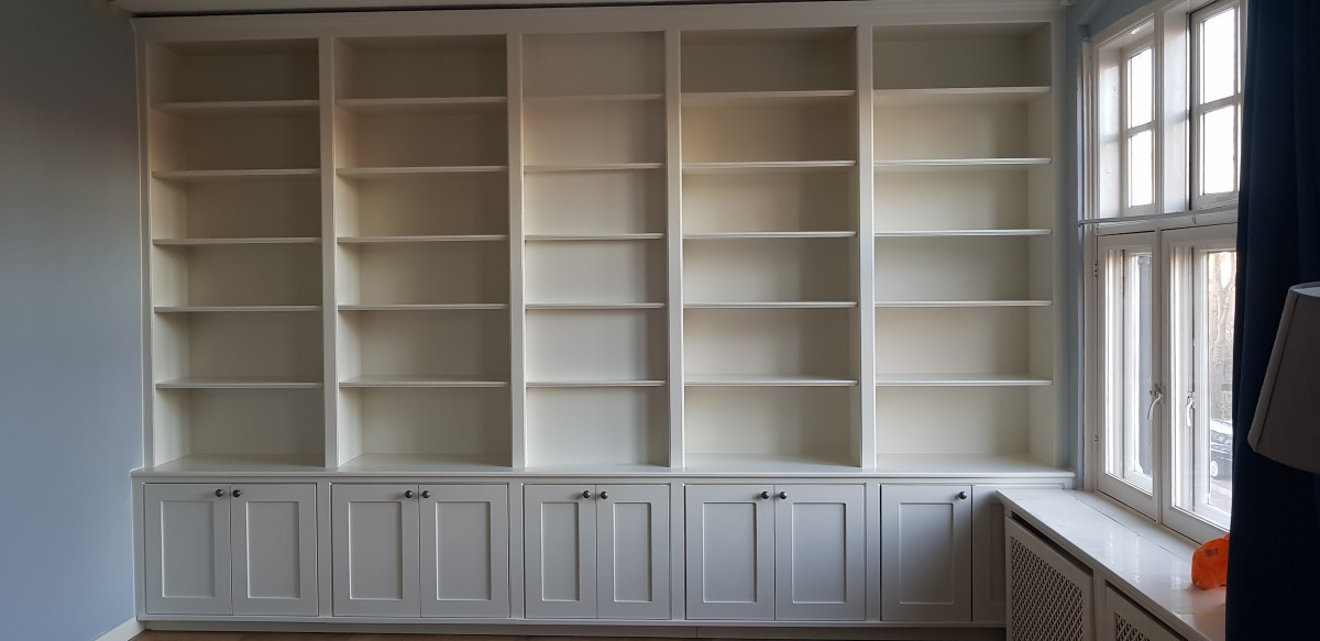 Boekenkast - na renovatie foto 2 | renovatie door Leroy the Builder
