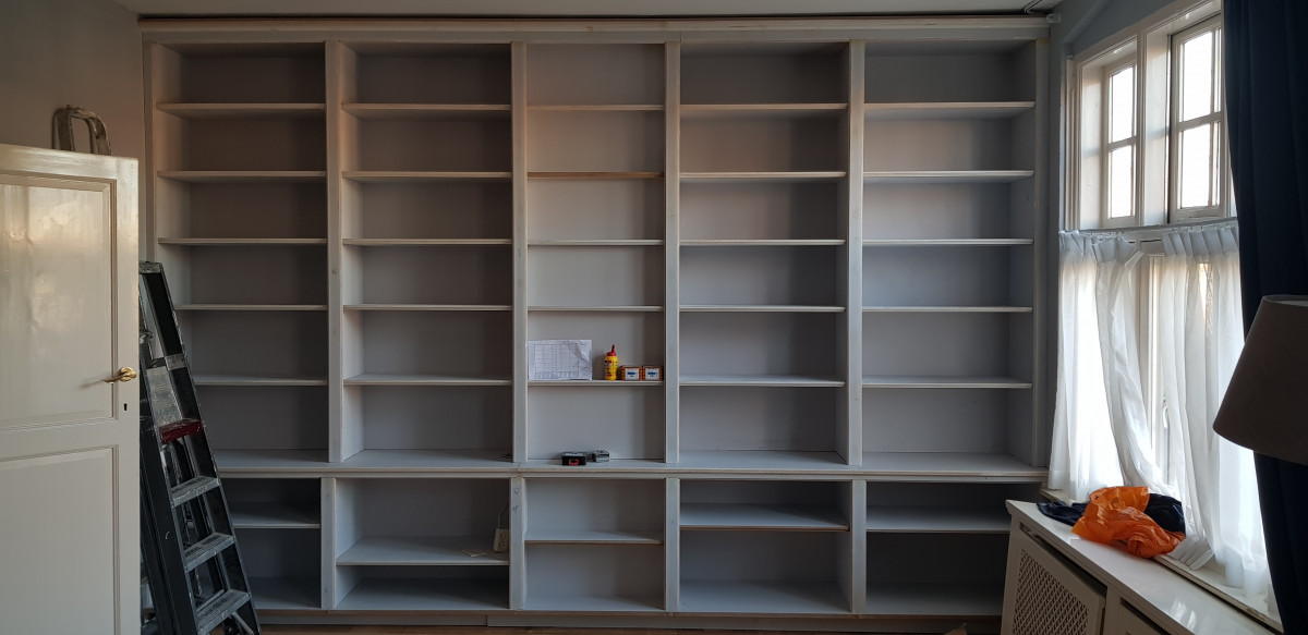 Boekenkast - na renovatie foto 3 | renovatie door Leroy the Builder