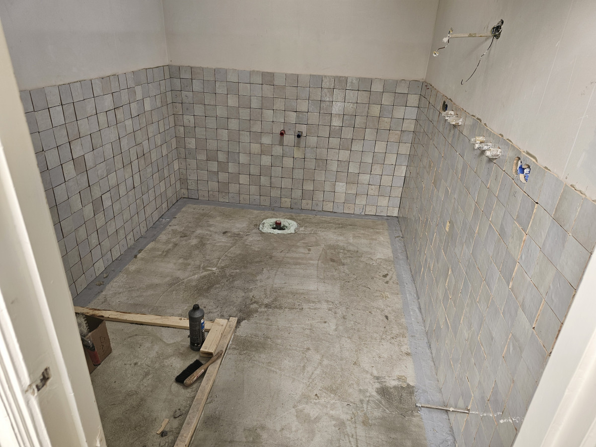 Badkamers op Verschillende projecten - voor renovatie foto 3 | Oude situatie