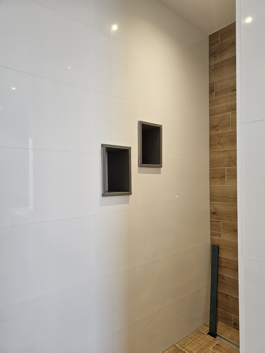 Badkamers op Verschillende projecten - na renovatie foto 10 | renovatie door Leroy the Builder