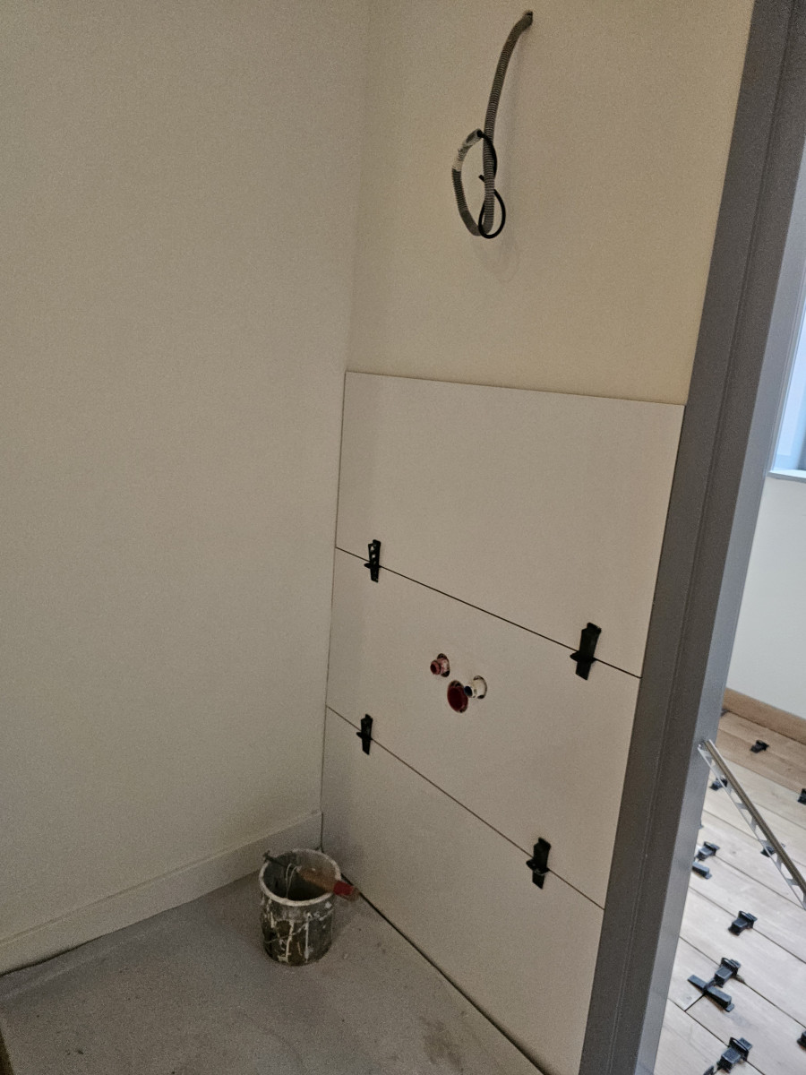 Badkamers op Verschillende projecten - na renovatie foto 13 | renovatie door Leroy the Builder