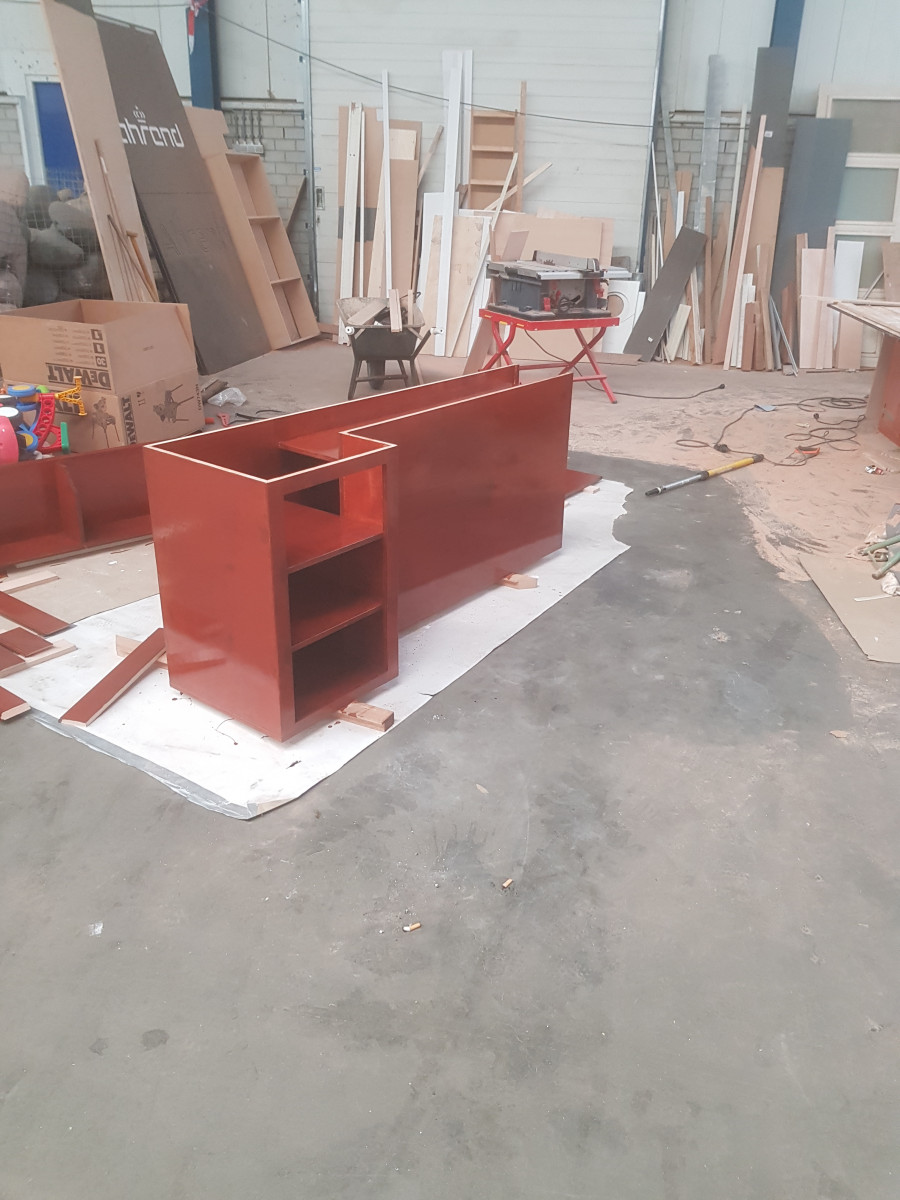 Kantoor kasten - na renovatie foto 1 | onderhoud door Leroy the Builder